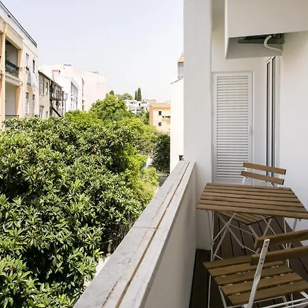 Luxury Retreat! 2 Suites, Balcony & Views!! Apartamento *